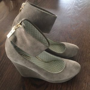 Grey suede closed toe wedge size 7.5